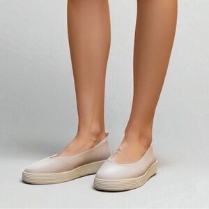 New SOUL Naturalizer “Neela” Slip-on Flat in Warm Taupe Women’s Sz 11